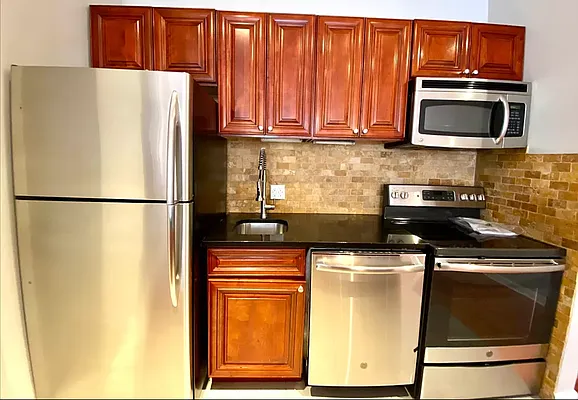 Rented by Corcoran | media 2