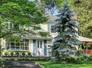 1484 Lamberts Mill Rd, Scotch Plains, NJ 07076