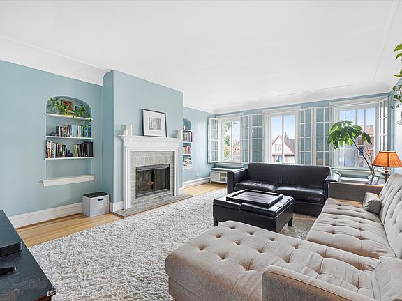 4th image of 430 Wisconsin Ave APT 3S
