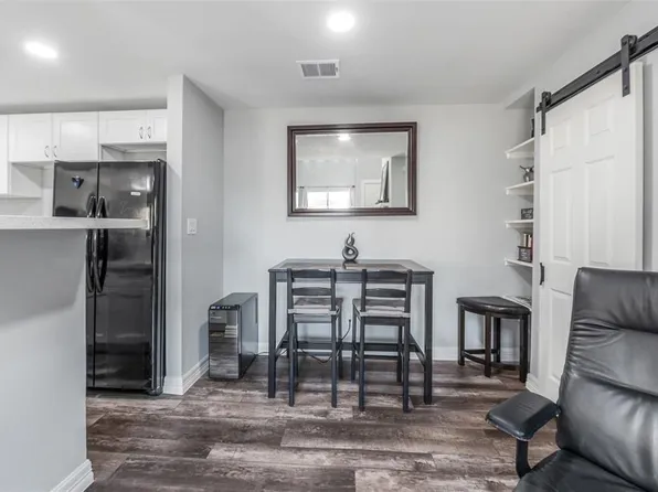 9321 Pagewood Ln, Houston, TX 77063