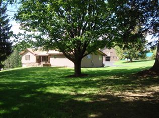 569 Jacobs Rd, Macedon, NY 14502