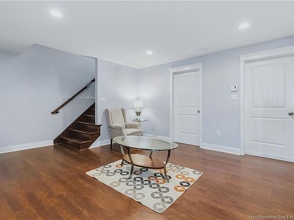 4th image of 52 Coriander St