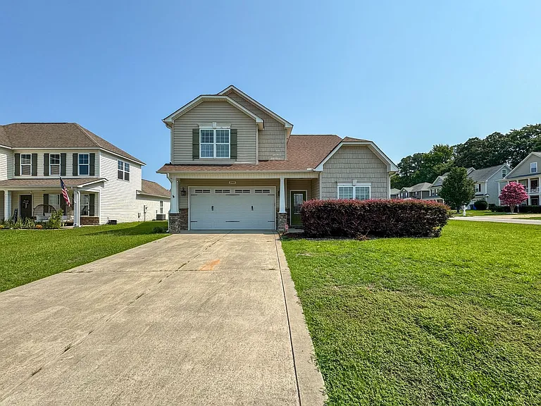 2900 Blackwater Ct — Photo 2