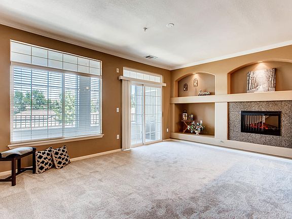 Open-Bright &Walk-out balcon