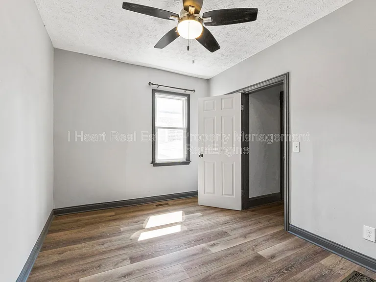 957 Harrison Ave — Photo 15