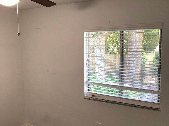 4th image of 909 Eldridge St #913