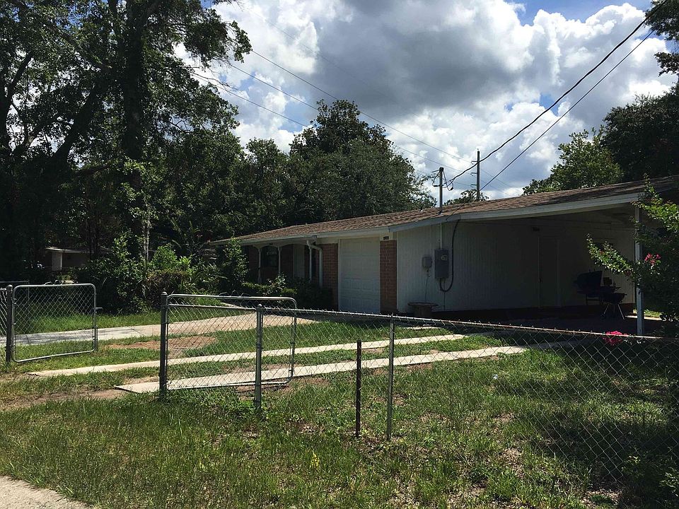 1st image of 2435 Lansdowne Dr