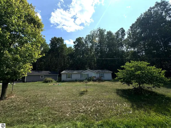 7796 E Baseline Rd, Mount Pleasant, MI 48858
