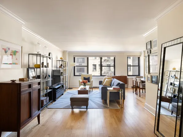 200 East 27th Street image 1 of 14