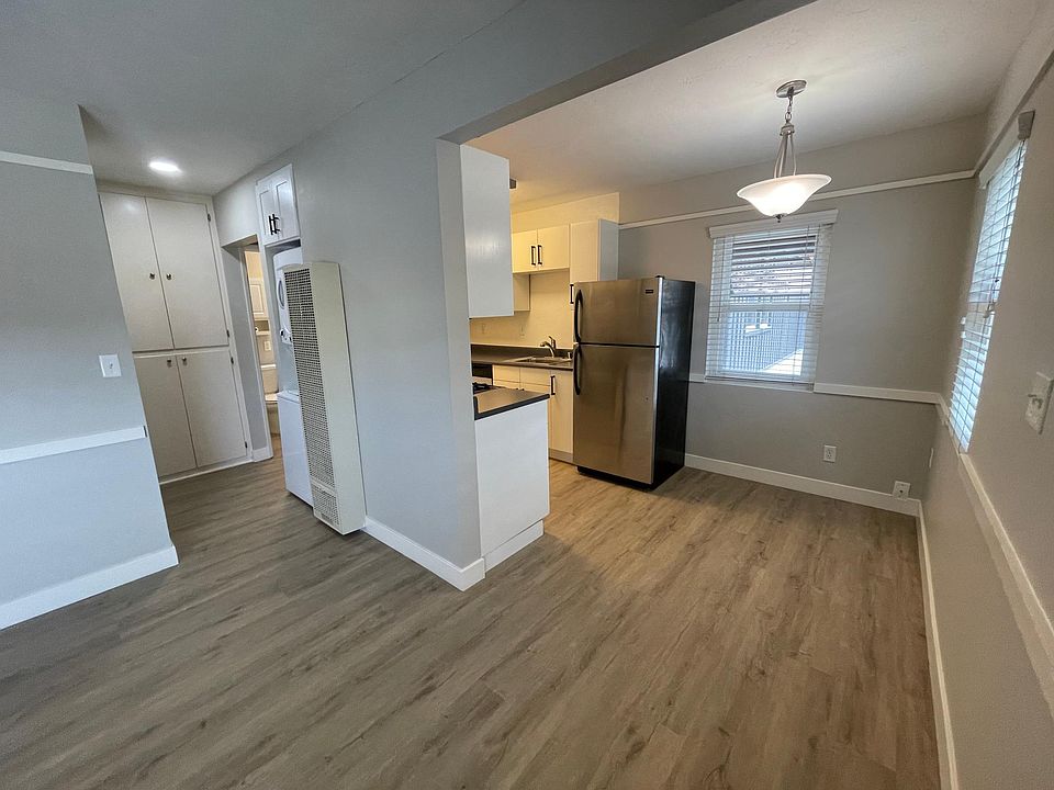1st image of 4493 30th St
