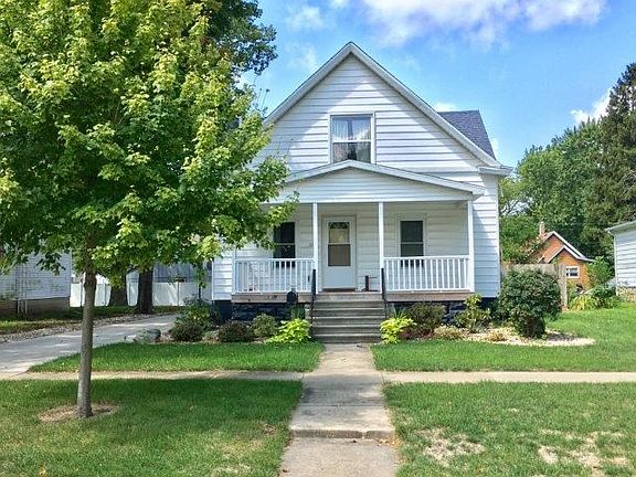 2nd image of 1117 N Mill St