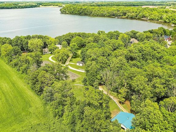2nd image of 2407 Union Lake Trl