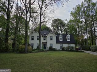 215 Calgary Dr, Peachtree City, GA 30269