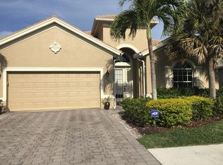 15825 Delaplata Ln, Naples, FL 34110