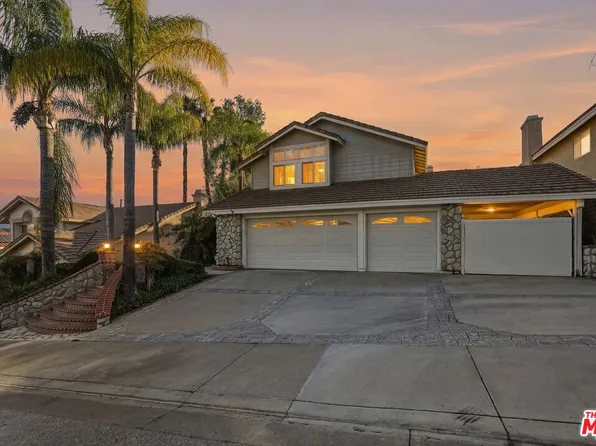 22042 Grovepark Dr, Santa Clarita, CA 91350