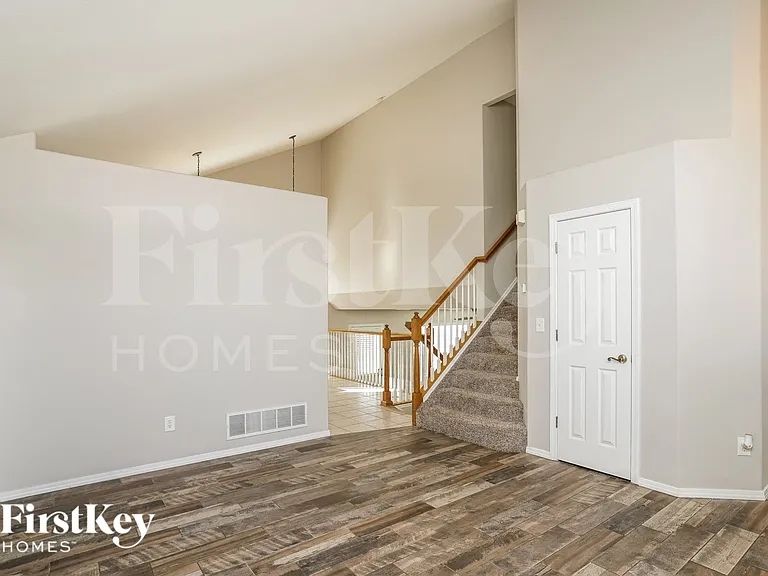 719 Baling Wire Way — Photo 3