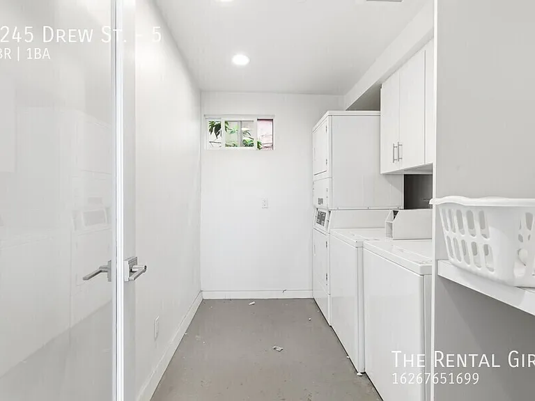 3245 Drew St #5 — Photo 12
