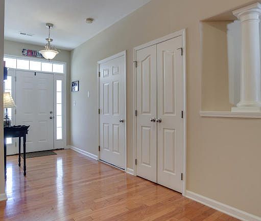 2nd image of 1436 Graybrook Ln #1