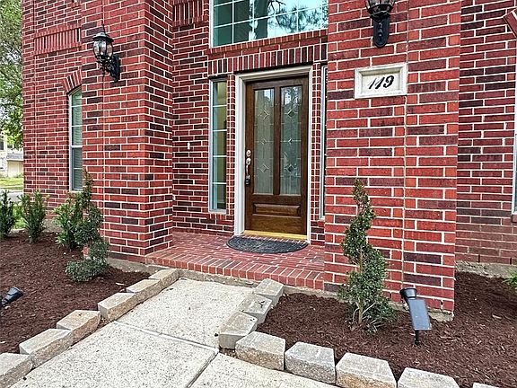 3rd image of 119 Mariner Cove Ct