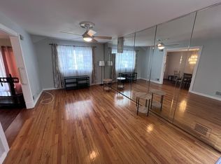 596 Edgegrove Ave FLOOR 1, Staten Island, NY 10312