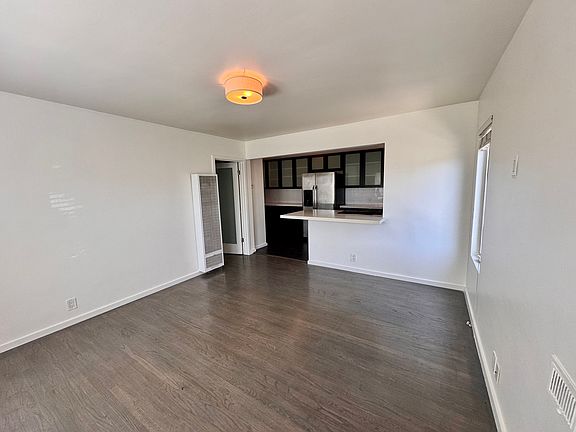 2nd image of 208 Ruth Ave