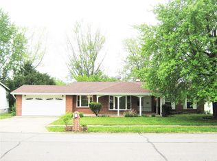 12382 Merrick Dr, Saint Louis, MO 63146