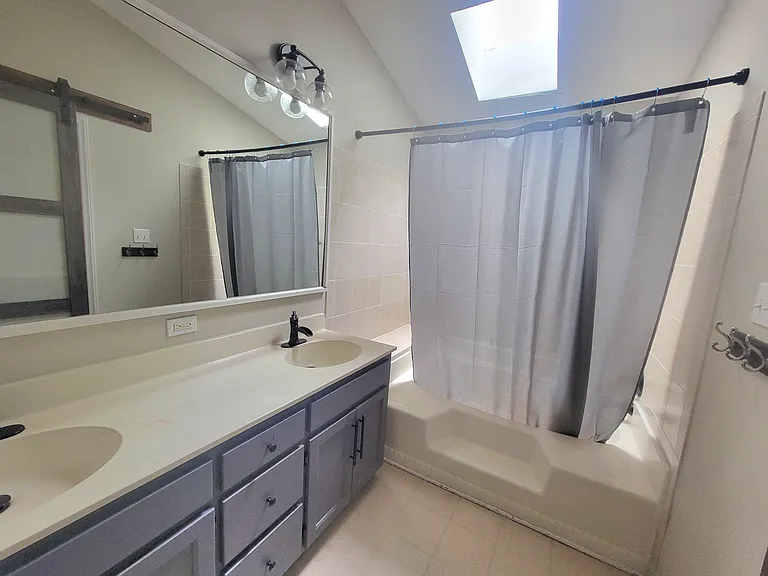 2722 Briar Ridge Dr — Photo 20