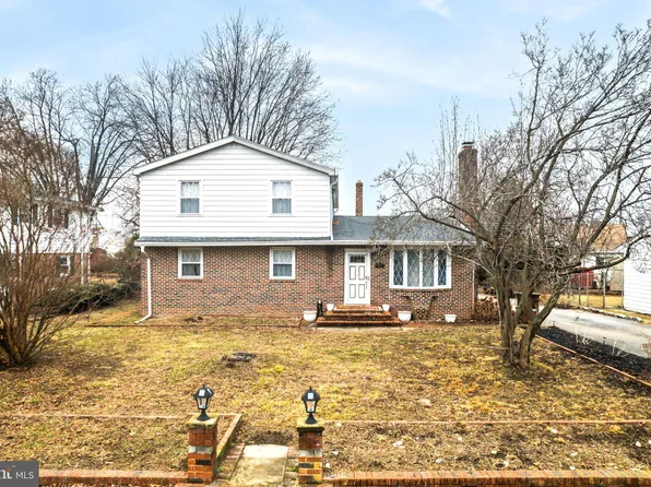 1034 Excelsior Dr, Upper Chichester, PA 19014