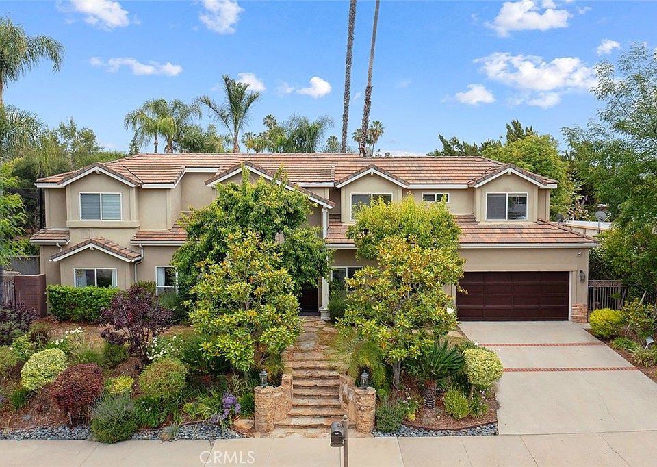 1st image of 4520 El Caballero Dr