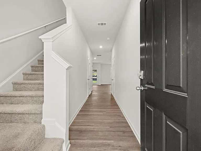 5976 Skylar Dr — Photo 21