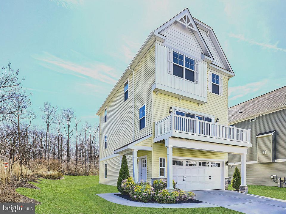 1st image of 361 Marina Ave