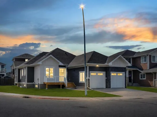 32 E Lakes Estates Cir, Strathmore, AB T1P 0B7