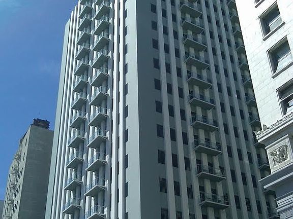 5th image of 600 S Spring St Unit 213