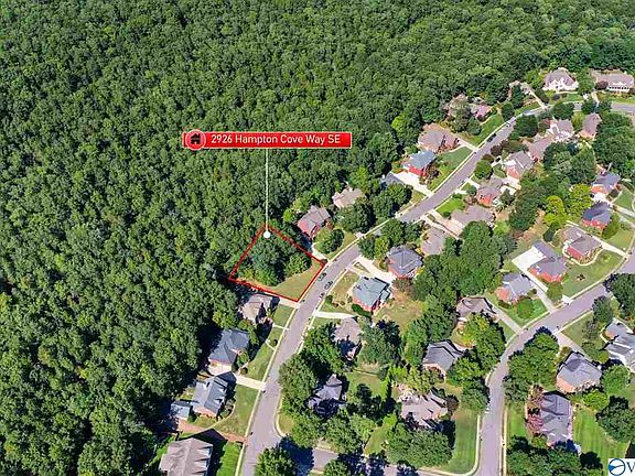 3rd image of 2926 Hampton Cove Way SE