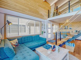 1321 N Pacific Ln, Rockaway Beach, OR