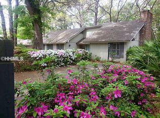 5 Coquina Rd, Hilton Head Island, SC 29928