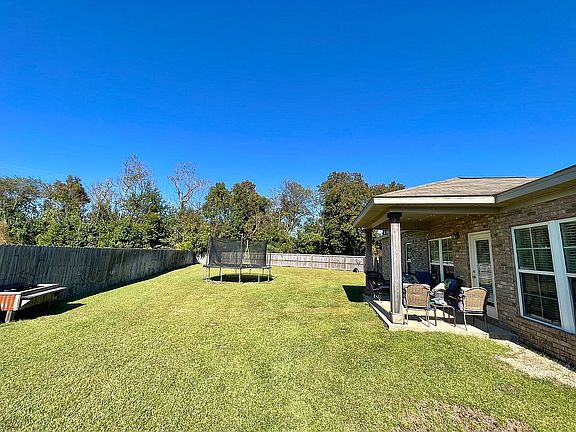 5th image of 224 Belhaven Dr