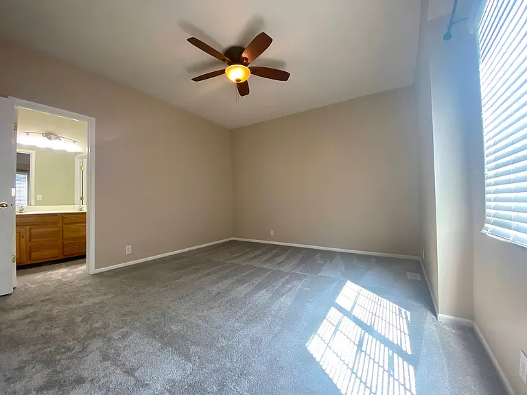 15418 Camden Ave — Photo 7
