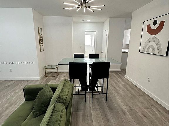 3rd image of 316 Surfside Blvd #1