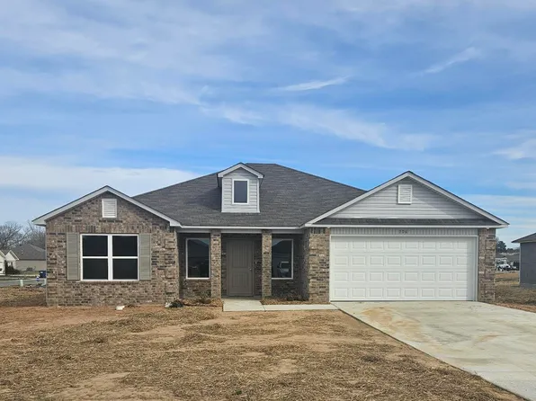 106 Baldwin Dr, Beebe, AR 72012