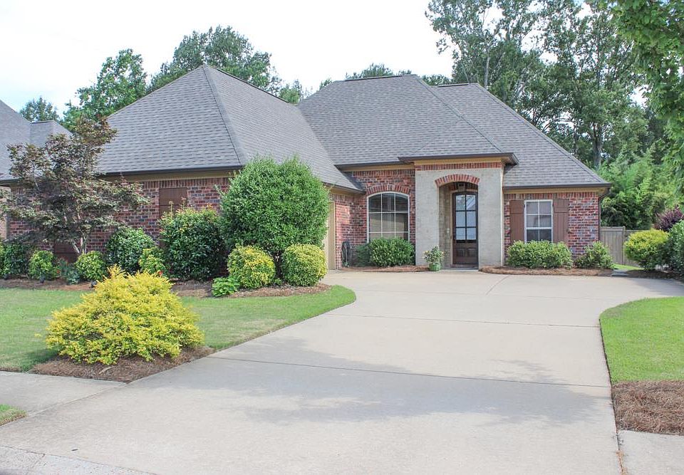 1st image of 111 Stillhouse Creek Dr