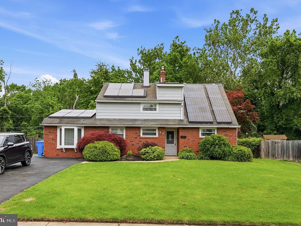 1st image of 57 Whitewood Dr