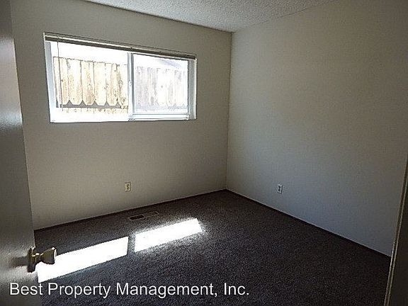 3rd image of 35020 Daisy St