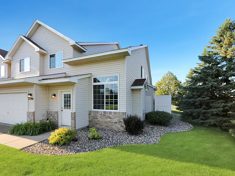 17397 Glacier Way — Photo 5