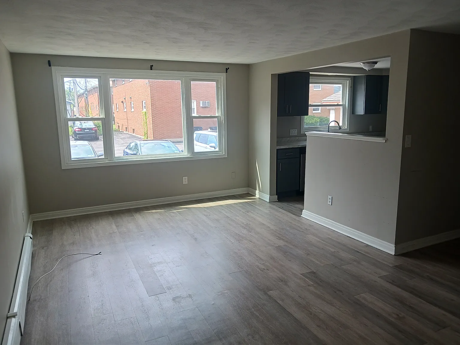 2 bed, 850 sqft, $1,395 — Photo 4