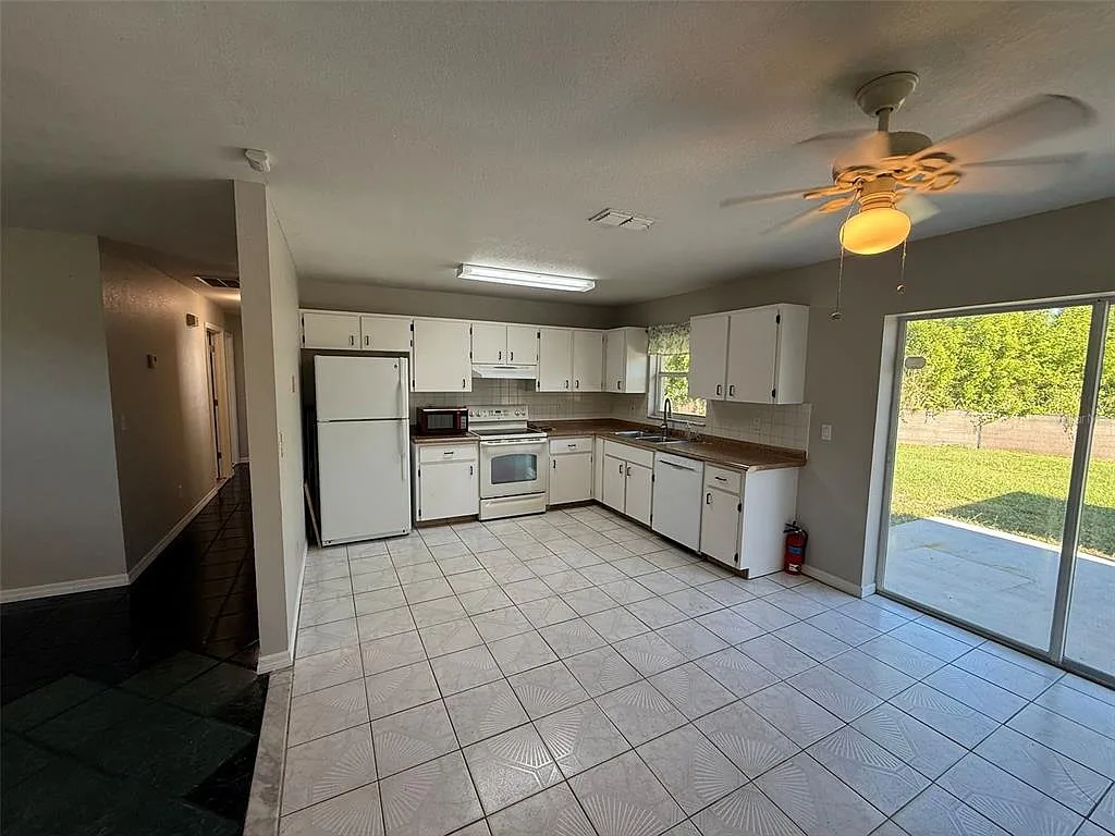 3 bed, 1.5 bath, 1050 sqft, $1,550 — Photo 4