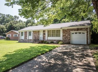 222 Hensley Dr, Newport News, VA 23602