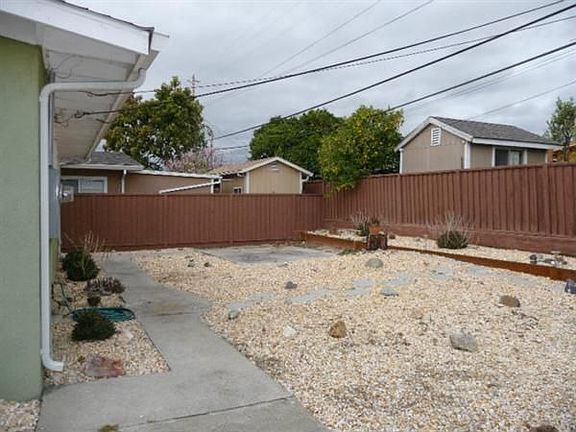 4th image of 1368 Suffolk Dr