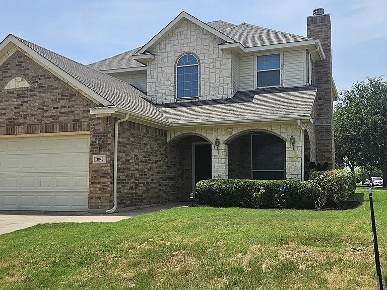 3049 Trinity Lakes Dr — Photo 2
