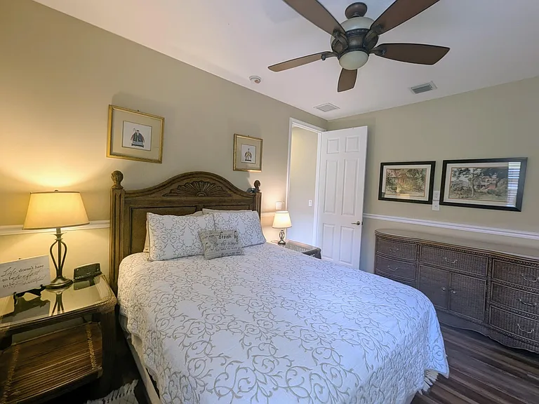 10640 Oak Meadow Ln — Photo 59